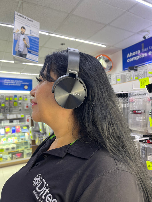 Audífonos Sony Extra Bass MDR-950: Sumérgete en un Mundo de Sonido Profundo y Poderoso - Ditecmex